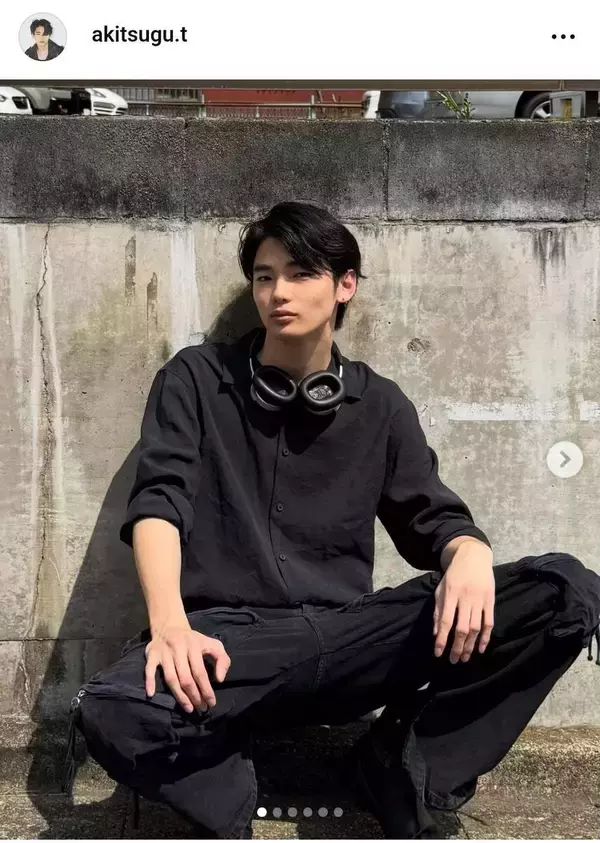 冨永愛のイケメン息子、ブラックコーデが「かっこよすぎます」身長１９０センチ・冨永章胤