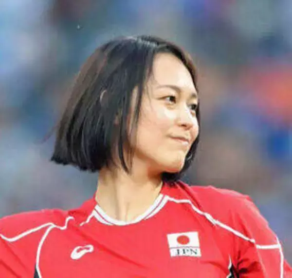元バレー代表の大山加奈さん、弟＆妹と超レア３ショット！そろって長身「初めて…３人でのバレー教室」
