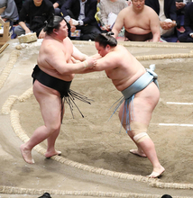 新関脇・琴勝峰が勝ち越し「うれしいですね」　結びに臨む弟の琴栄峰に力水をつける「新鮮な気持ちだった」