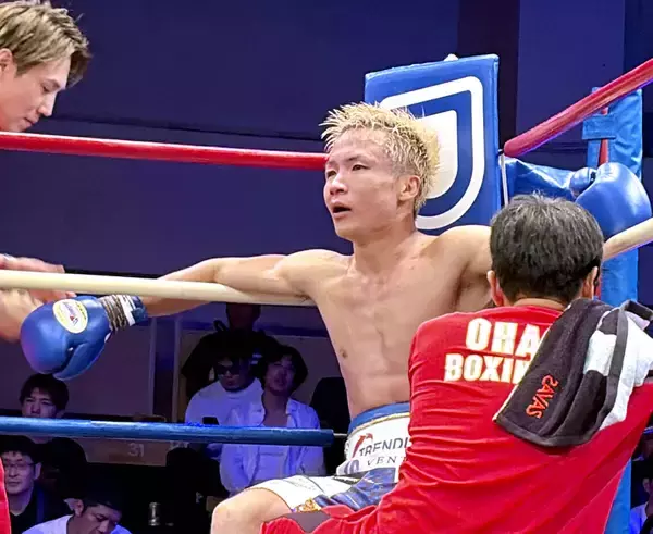 【ボクシング】幼なじみの井上尚弥も最前列で声援　元Ｊリーガー・山口聖矢が逆転ＫＯ負け「まだ人生はある。いろいろ考えながらやっていきたい」  　