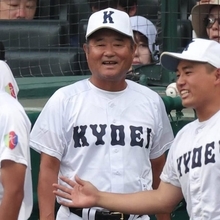 【甲子園】享栄・大藤敏行監督「３１年という重い扉を開いてくれた」投手陣に感謝「ありがとうという言葉をかけたい」