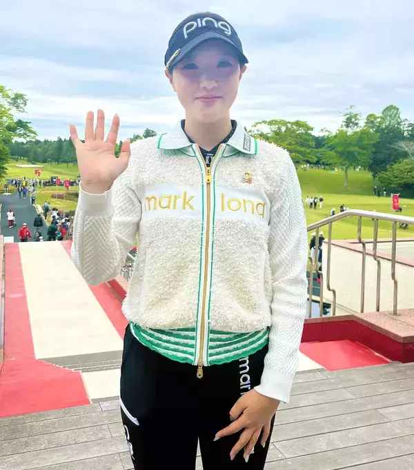 「１００点です」　１９歳ルーキー松原柊亜が首位でホールアウト　父が他界の悲しみ乗り越え好発進