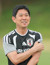 Ｕー１９日本代表との非公開練習試合で負傷明けのDF冨安健洋が７０分プレー＆アシスト　森保ジャパンの事前合宿の成果を現地記者が「読み解く」