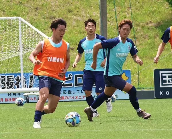 【Ｊ２磐田】ＭＦ角昂志郎、ＤＦ川崎一輝ら２０２６―２７シーズンの契約更新２６選手を発表