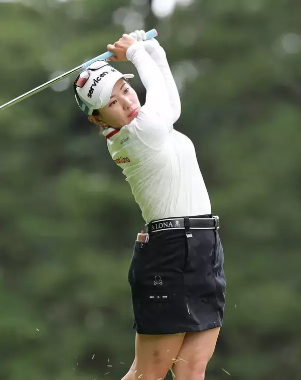 【女子ゴルフ】史上最多７人のプレーオフに突入！　１８歳アマ長沢愛羅、菅楓華、永井花奈ら大混戦の優勝争い