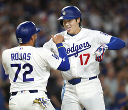 大谷翔平が決勝２７号２ラン「いい方向に飛んでくれた」　投手復帰にも言及「慎重に進めたい」　ドジャースが１３カードぶりの同一カード３連勝