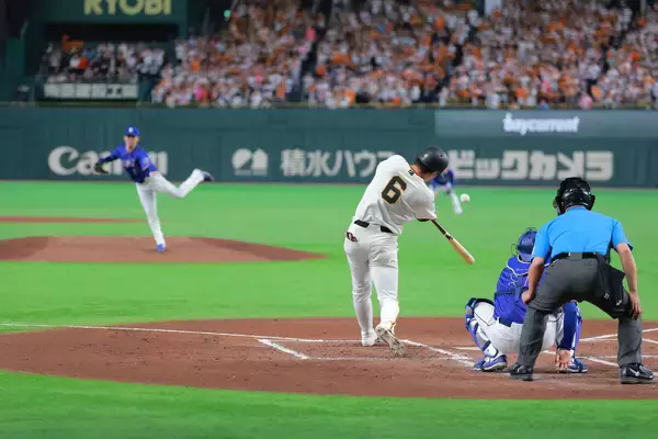 【巨人】右中間二塁打を含む３出塁の坂本勇人「やるだけです」２５０Ｓのマルティネスに「誇りに思います」