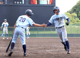 【高校野球】神戸学院大付が猛打で夏８強の加古川西を撃破　４番・吉原孔明は初アーチ含む４打数４安打