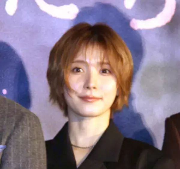 「美やな」電撃婚から２年　人気女優の近影に「透明感半端なくて…」「かっこよすぎ」松岡茉優が公開