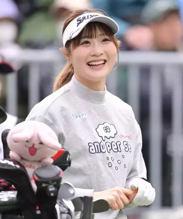 【女子ゴルフ】都玲華「耐えながら伸ばせた」　首痛は回復、ホッカイロ４枚で防寒バッチリ　５差２５位から週末猛チャージへ
