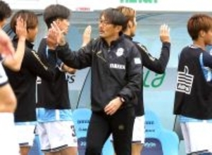 Ｊ２磐田・三浦文丈新監督が初陣星　監督電撃辞任→緊急昇格から中２日・今季初４連勝「ホッとしています」小学生一斉観戦２８００人から「パワーもらった」