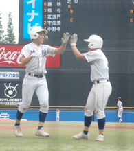 【高校野球】淑徳が５回コールド勝ちで５回戦進出　定岡映太が“ゲーム打法”で念願の神宮アーチ「球に目が慣れて…」…東東京大会
