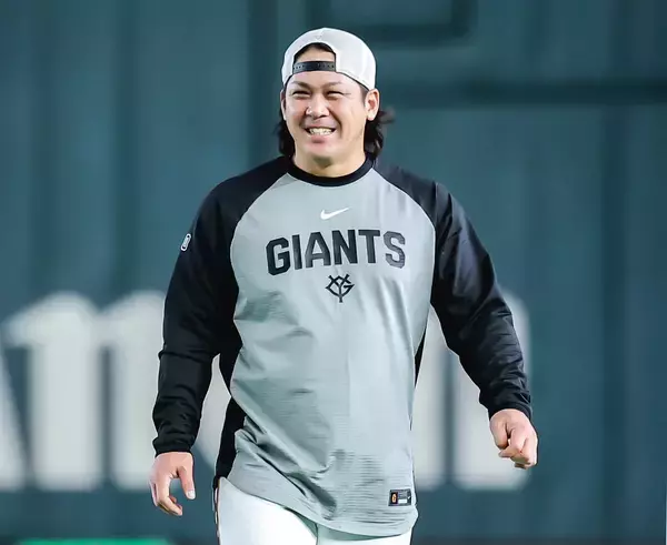 【巨人】甲斐拓也が引退試合のソフトバンク・中村晃へ「ロッカーが隣だったので…」「晃さんと一緒に野球ができてすごく嬉しく思う」