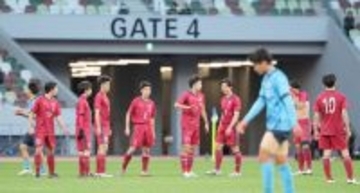 【高校サッカー】早実、悲願の全国初勝利ならず　最後に全国大会初ゴールで１点返し意地見せる…徳島市立に１ー４完敗