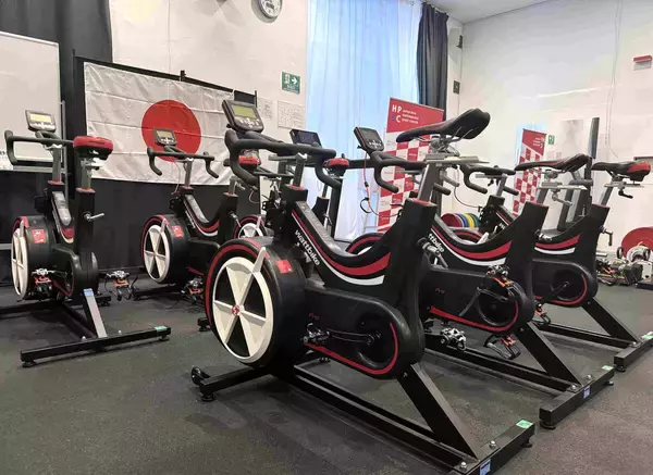 【ミラノ五輪】チーム・ジャパン村外拠点の全貌を解説　パリから９分の１の規模、運営費６億円減も変わらぬ質を提供…現地記者が「見た」