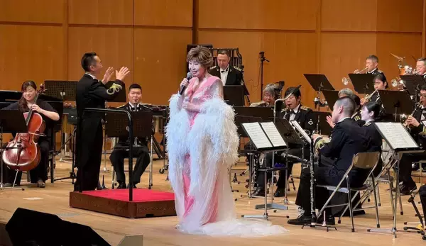 元日に休養宣言した小林幸子　海上自衛隊舞鶴音楽隊の新編５０周年記念演奏会にサプライズ出演