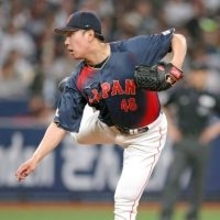 侍ジャパン３番手・藤平尚真　最速１５３キロで１回を０封
