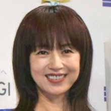 高岡早紀「３０数年ぶりに再会」した人気女優と着物で「美の共演」…大御所俳優も加えた３ショットも披露