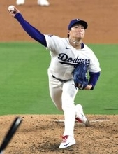 山本由伸、４回に初失点　２死満塁から遊撃キムヘソンが失策…同点は許さず　“魔の初回”乗り越え３勝目なるか