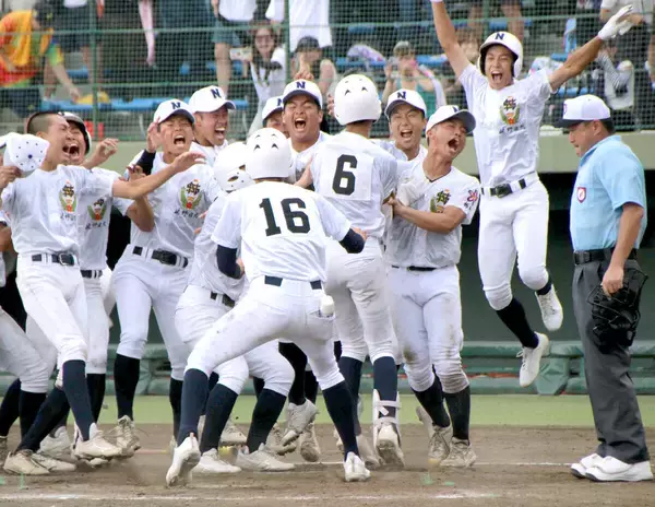 【高校野球】劇的すぎる甲子園決定試合３選…高校通算０発→奇跡の「４番魂」継承、あと１死から逆転サヨナラ優勝弾