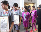 「【女子サッカー】藤枝順心が全国高校総体優勝を報告　準決勝で同点ヘッドのＦＷ西梨恋「冬はスタメンを取る」」の画像1