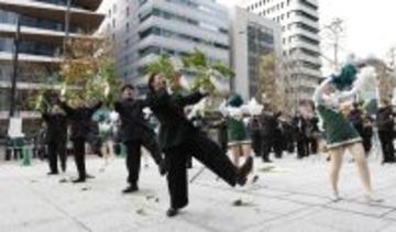 【箱根駅伝】東農大の大根踊り復活！スタート地点では各チームの“応援合戦”