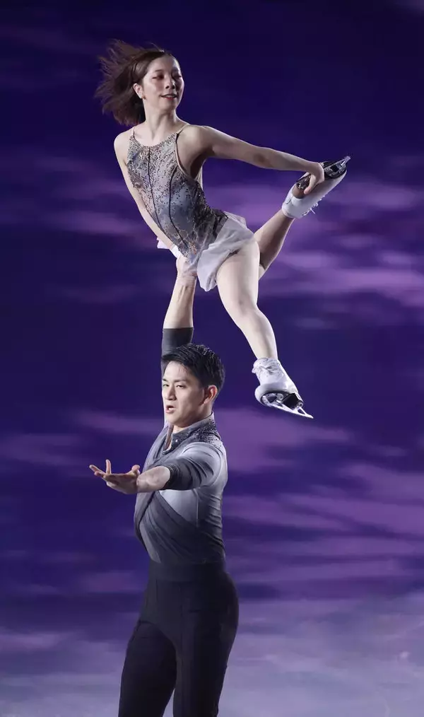 「【フィギュア】「りくりゅう」が伝説のフリーを“再現”　五輪金メダリストとして待望の凱旋公演、超満員のファンがスタンディングオベーション…スターズ・オン・アイス」の画像