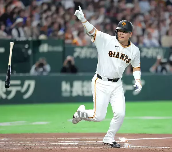 【巨人】大城卓三が代打逆転３ラン　今季初安打がどでかい一発
