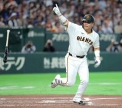 【巨人】大城卓三が代打逆転３ラン　今季初安打がどでかい一発