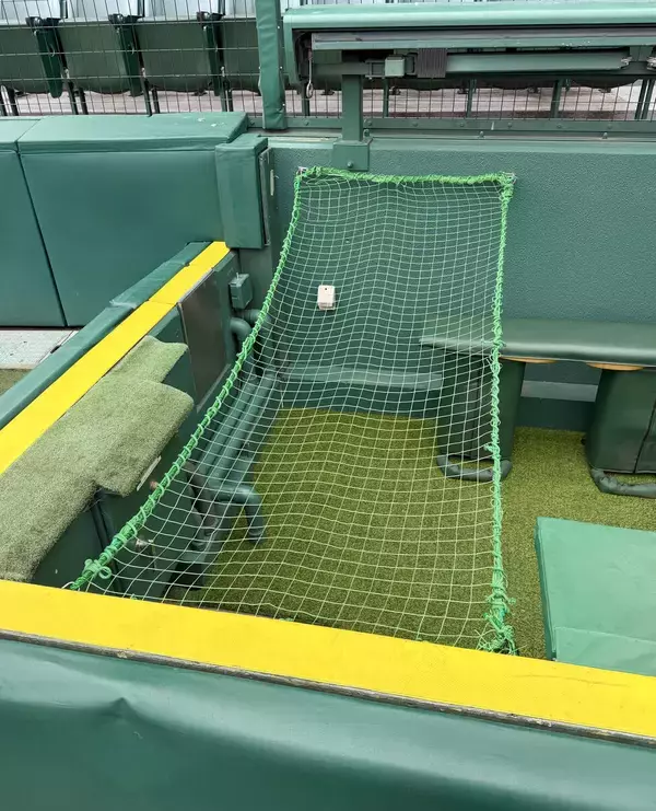 【阪神】甲子園の一、三塁側カメラマン席に転落防止ネット設置…１８日・中日戦で三塁手の福永が落下して救急搬送