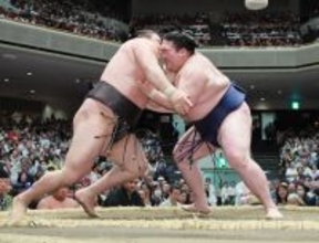 豪ノ山、全勝大関・霧島に土をつける　「結びの雰囲気で、気が引き締まった」結びでの白星は２３年九州場所以来