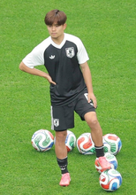 【Ｗ杯】「出られる？！」久保建英が３試合ぶりベンチ入り「サプライズ見たい」「途中交代あったら」ネット期待の声