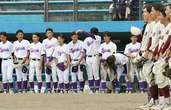 【高校野球】藤枝東４８年ぶりベスト１６入りならず　３回の４失策響き島田工に１―５