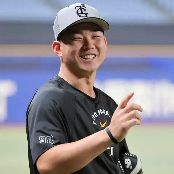 巨人・小笠原慎之介の予告先発発表に中日ファンがブーイング　巨人ファンからは拍手