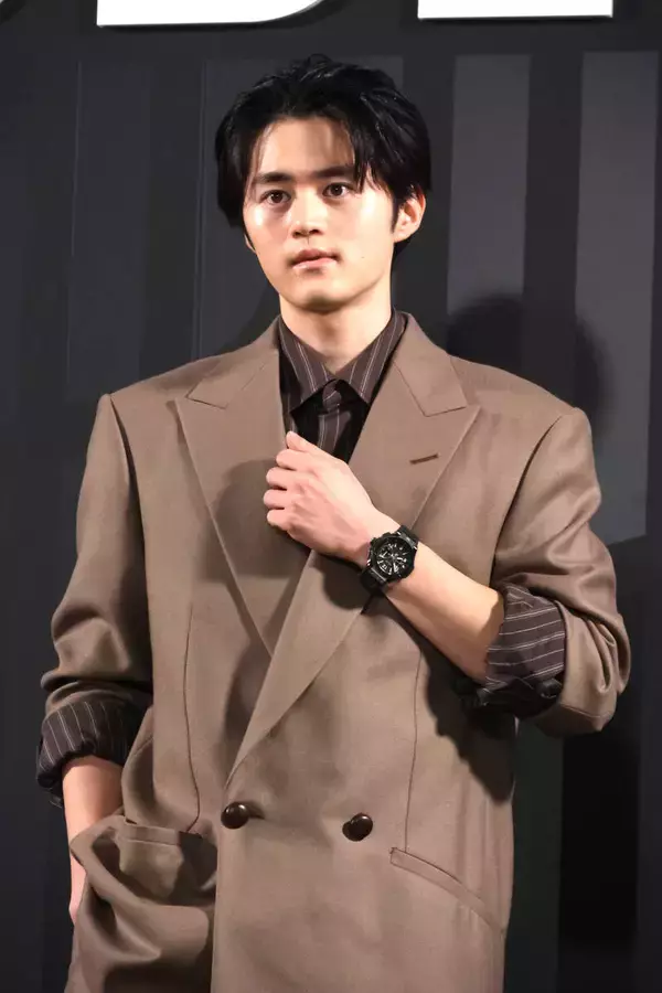 鈴鹿央士、自宅に陶芸のろくろ＆釜「贈れる花瓶やお皿を作れるように」