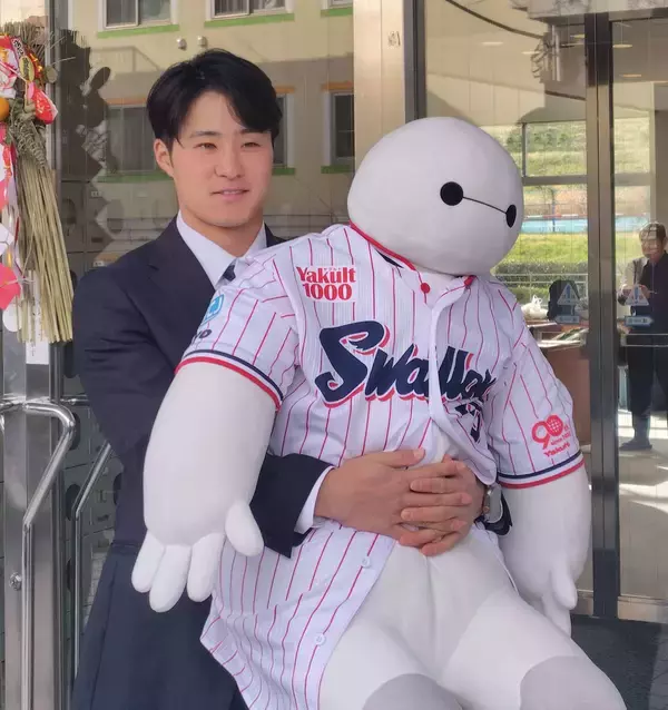 【ヤクルト】ドラフト６位ルーキー石井巧が中大の先輩に感謝したことは