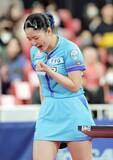 「【卓球全日本】１７歳・張本美和が悲願の日本一　３７大会ぶり２冠快挙に涙、早田ひなに三度目決勝で雪辱「やっと勝ったかと」…兄の思い背負って頂点に」の画像1