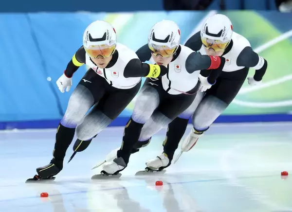 【五輪】女子団体追い抜き、まさかの結末　日本３位決定戦へ　０秒１１差でオランダに惜敗…スピードスケート