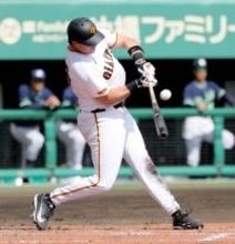 巨人新助っ人・ダルベックが来日“初安打”「ヒットが出たことに一安心」ウィーラー打撃コーチも適応力に太鼓判