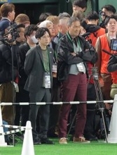 二宮和也、ＷＢＣ中継で渡辺謙と“連携プレー”「神対応」「ファインプレー」ネット称賛　嵐の新曲が流れ感謝も