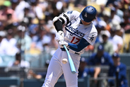 大谷翔平、今年の「父の日」は１安打１四球　“ブルー仕様”も第２子誕生から２戦連発ならず途中交代　今季最悪の大敗で体力温存