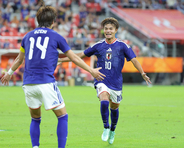 【アジア大会】今大会のＵ２１第１号は背番号１０のＭＦ石井久継！　前半３９分に先制点