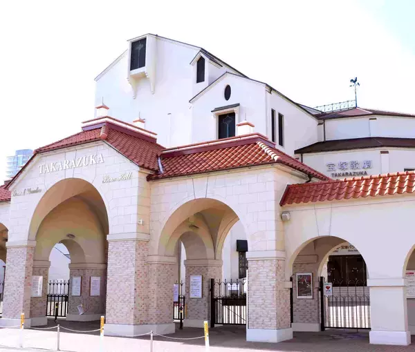 宝塚歌劇団「お花代」とは…定められた金額なし　村上浩爾社長が「逸脱しないように」と指摘