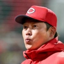 【広島】新井貴浩監督、来日初登板の新助っ人に「１００点満点」ドラ１の守備は「ビックプレー」／一問一答