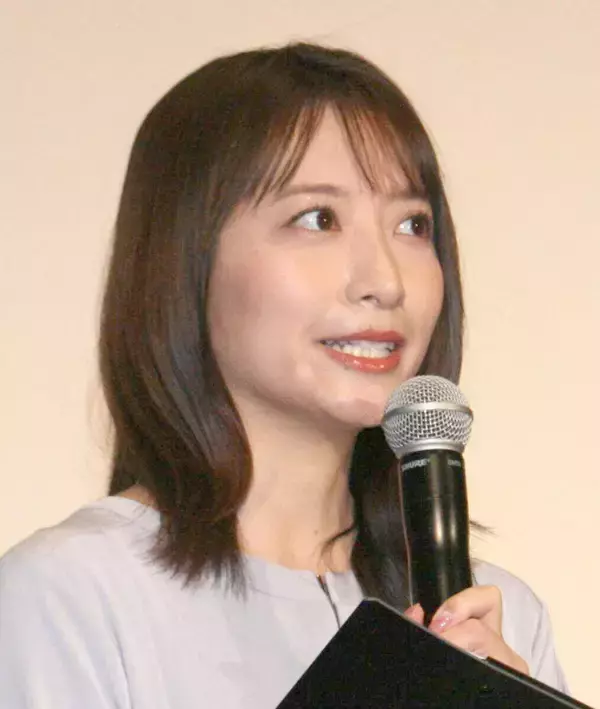 笹崎里菜さん「激太りして困った」全身ショット公開「やばい。何してもやせない」→スタッフは否定「見た目に全然出てない」
