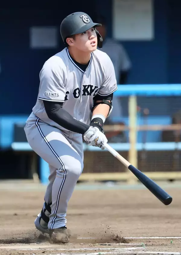 巨人・石塚裕惺、「いい形で上から押さえて打てた」阿部監督の“教え”守り２軍戦で今季公式戦１号