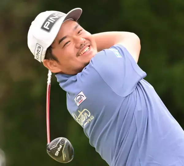 【男子ゴルフ】大岩龍一「全然楽しくない。精神的につらい」　大会記録で単独首位発進も…スイング改造の悩みは尽きず