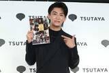 「日野友輔　初の写真集が重版決定！　今年は年男＆厄年で複雑な心境吐露「これはどういう１年になるのか…」」の画像1