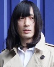 村田充　元妻・神田沙也加さんの愛犬と「いつも一緒に寝ている」愛くるしい姿を公開…引き取って生活