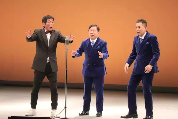 明石家さんま　タイタンライブにスペシャルゲストで登場！ネタが終わらず出演者総出で強制終了「また来年出るわ！」